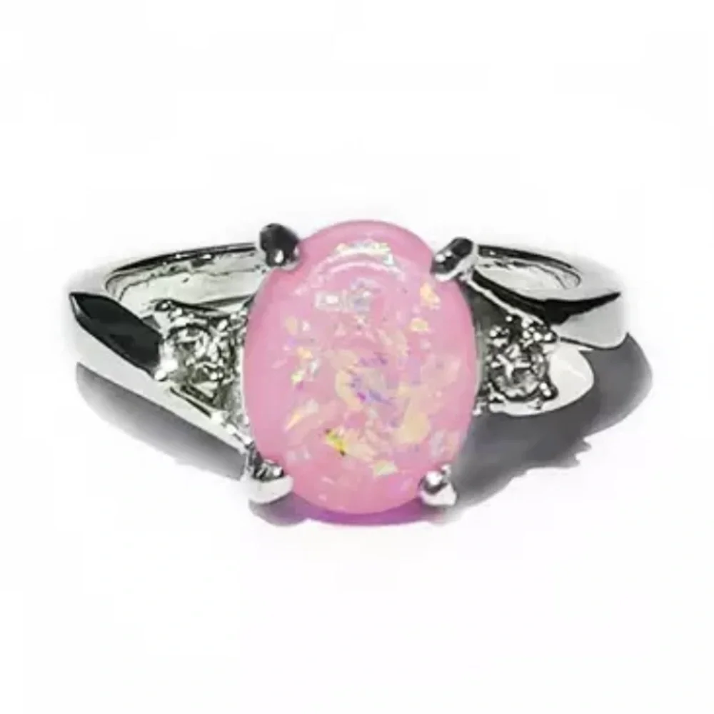 BRAND NEW.925SS OVAL CUT PINK OPAL RING